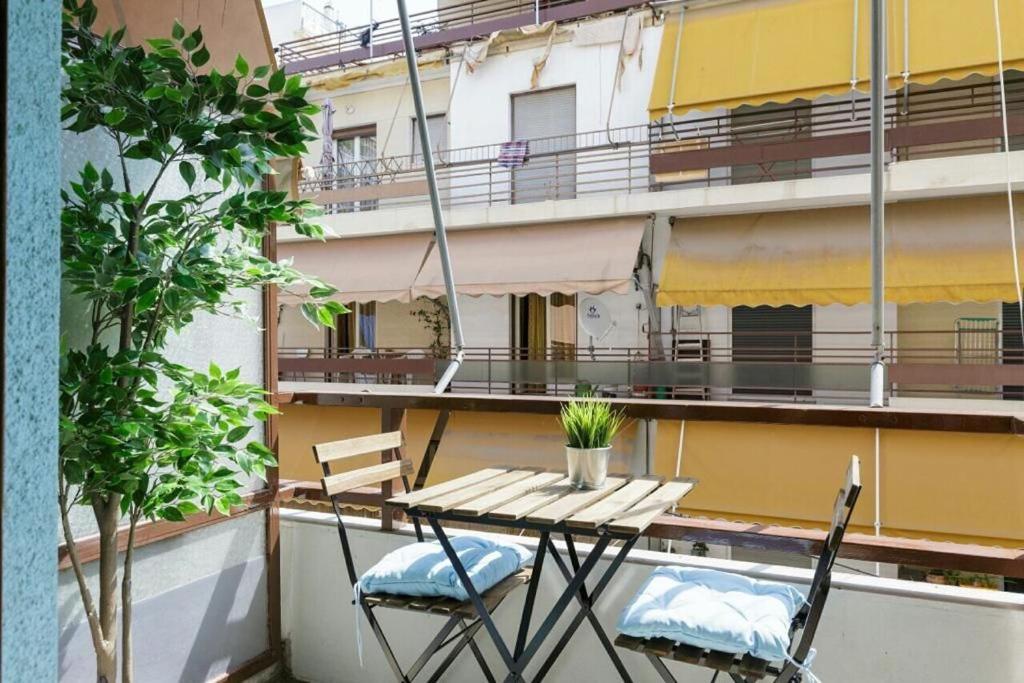 Serene N Modern Renovated Flat Athén Kültér fotó